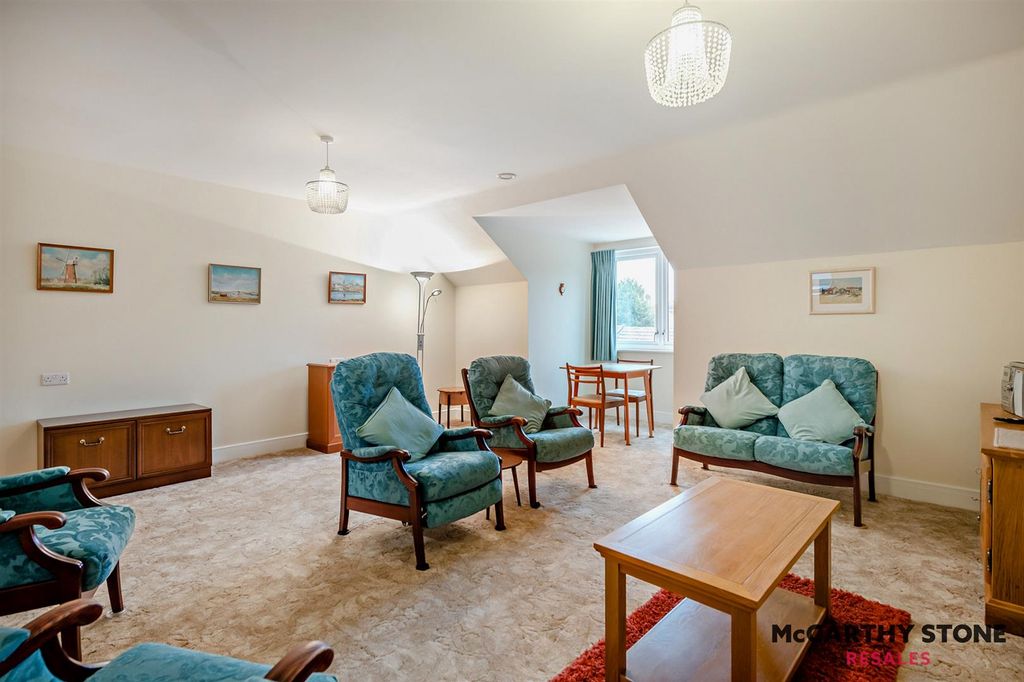 Property photo 1 of 35 8618855-Interior12-800.Jpg
