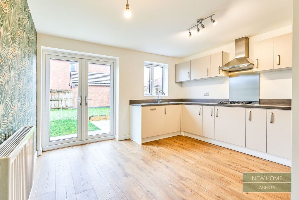 Property photo 3 of 23 Photo 9