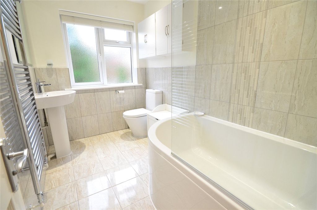 Property photo 3 of 24 Bathroom