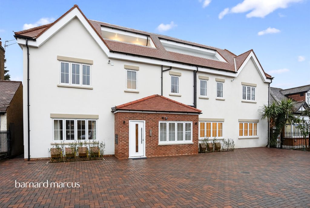 Property photo 3 of 23