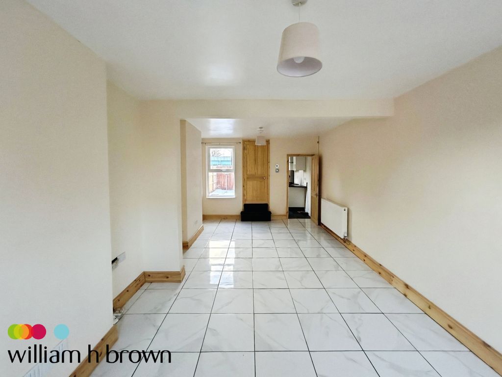 Property photo 2 of 19 Living Room