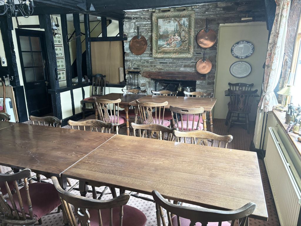 Property photo 3 of 10