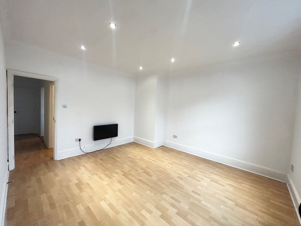 Property photo 2 of 10 Picture No. 50