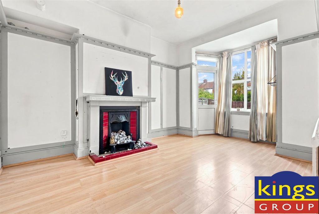 Property photo 2 of 19