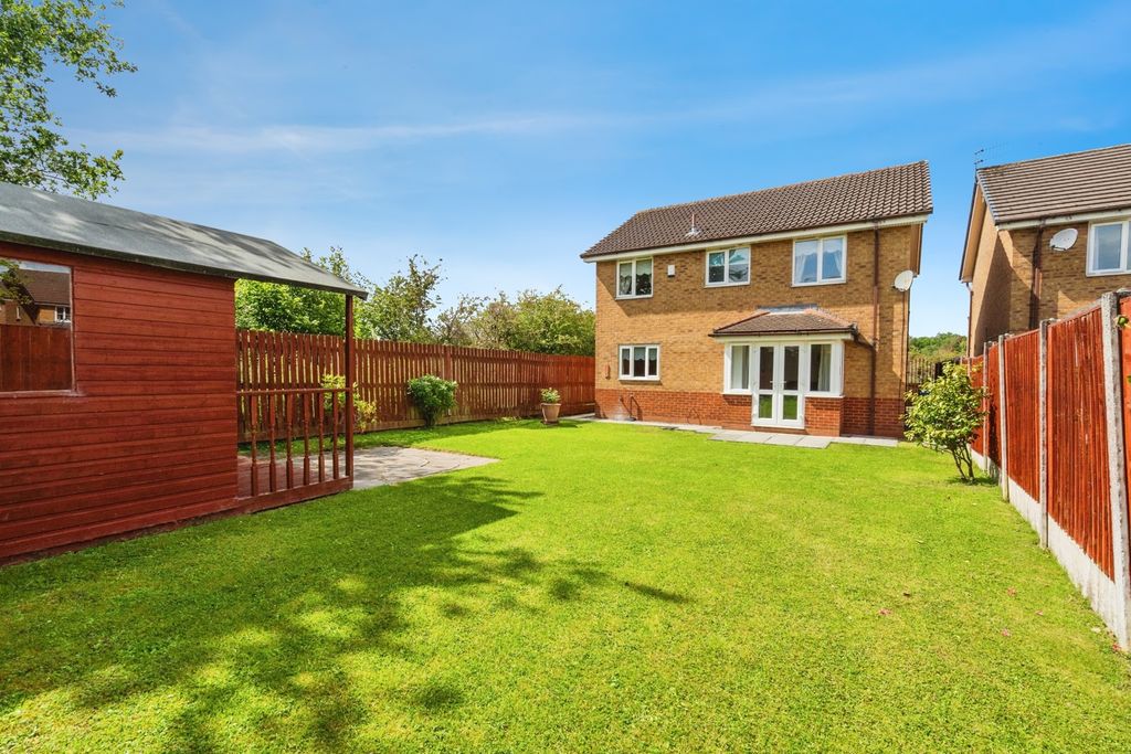 Property photo 2 of 17 Photo