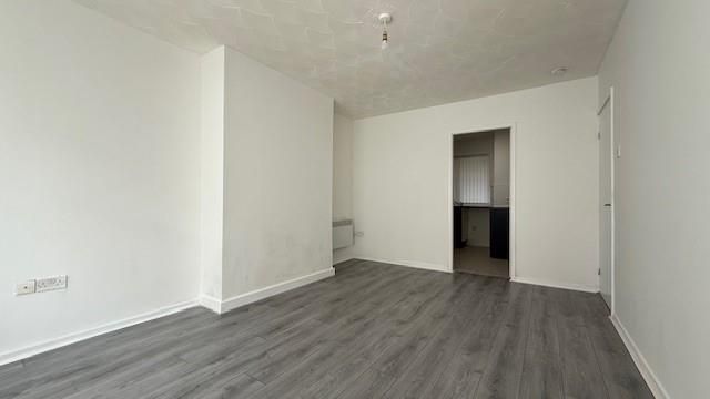 Property photo 2 of 14 21 Croxteth Hall Lane Living Area 2026.Jpg