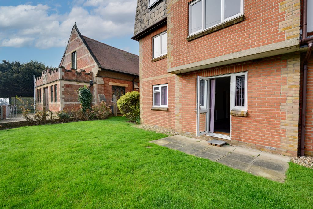 Property photo 2 of 13