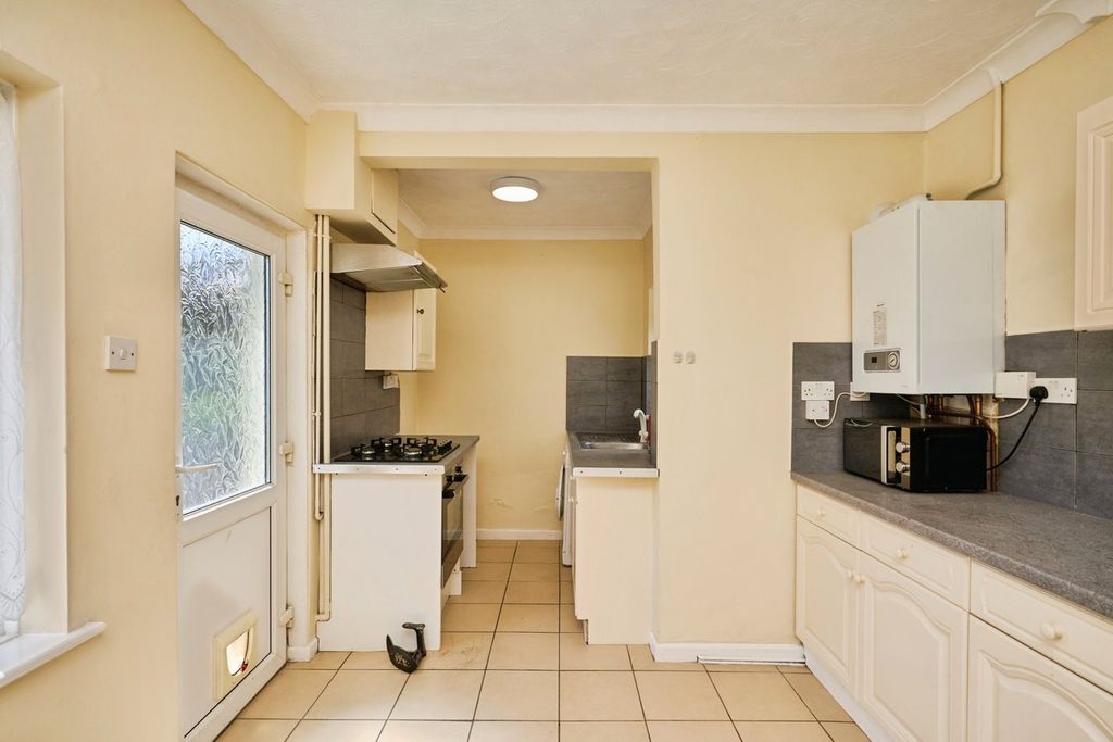 Property photo 3 of 15