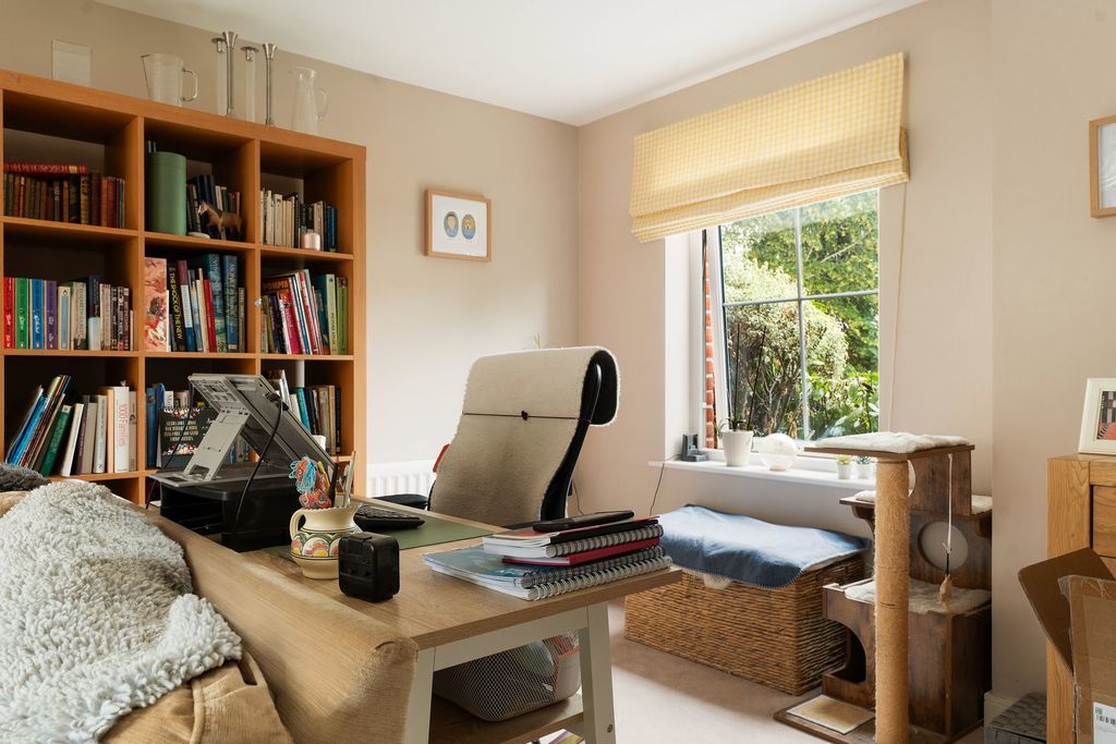 Property photo 3 of 19
