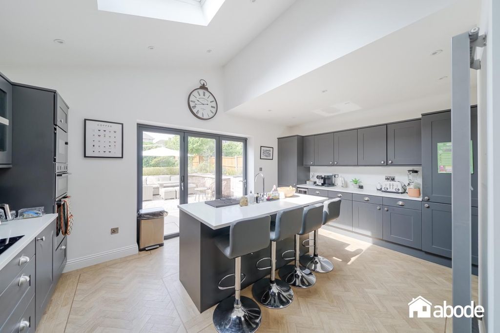 Property photo 2 of 31 Dsc04419-Hdr.Jpg
