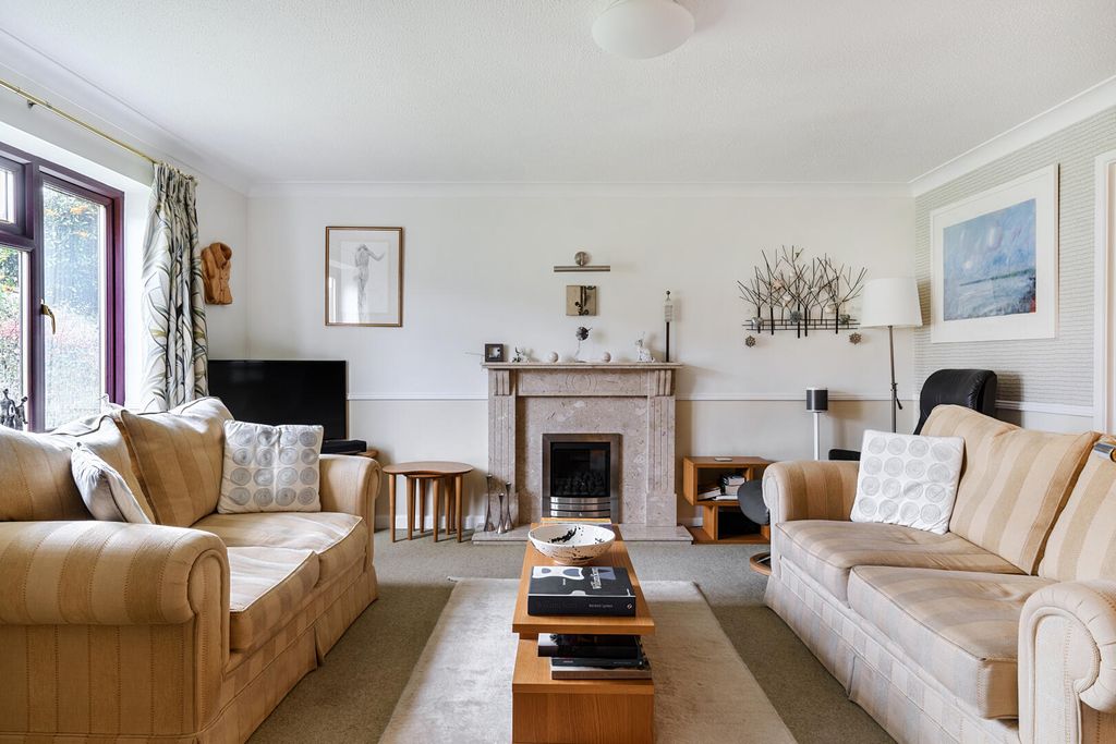 Property photo 2 of 19 Living Room