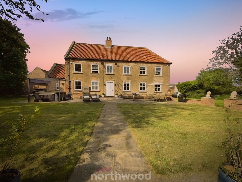 Property photo 1 of 37