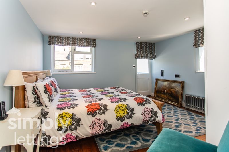 Additional image 36 of 8 bed property to rentPalmeira Avenue, Hove BN3