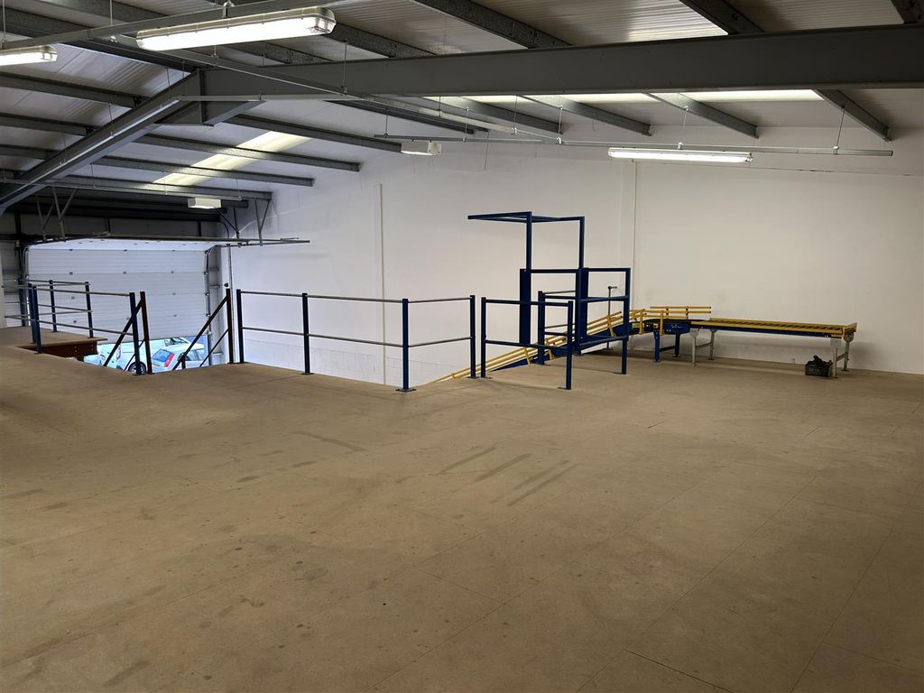 Property photo 3 of 5 3.Jpeg