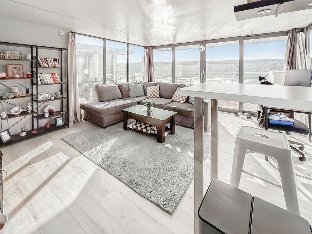 Property photo 3 of 14 Photo #3