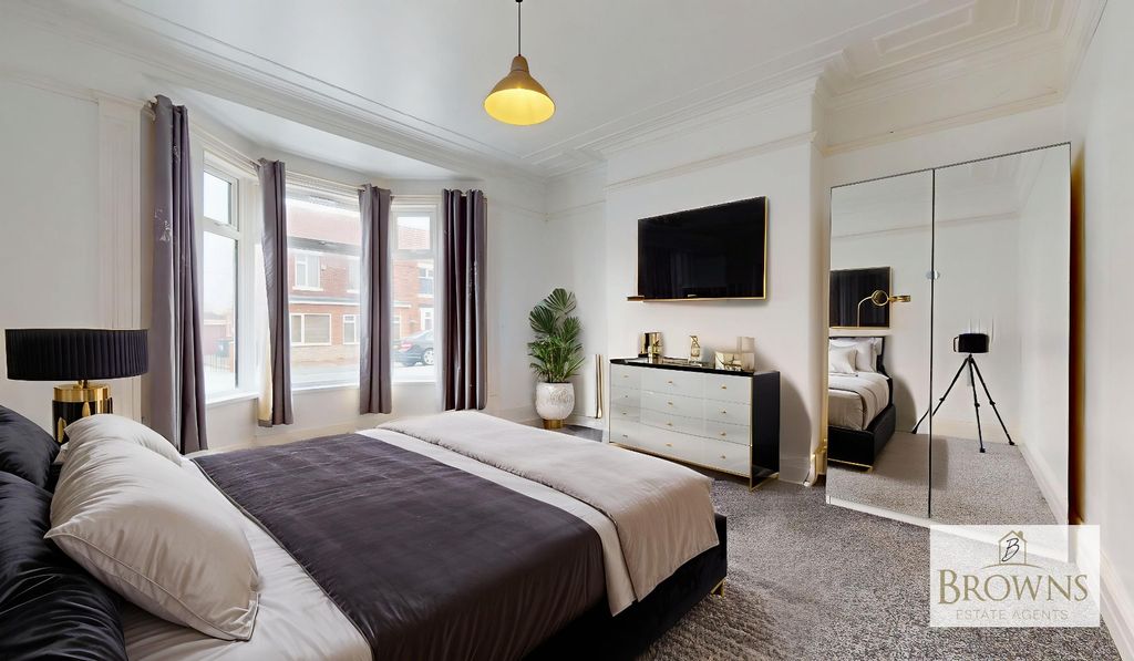 Property photo 1 of 19 4581161