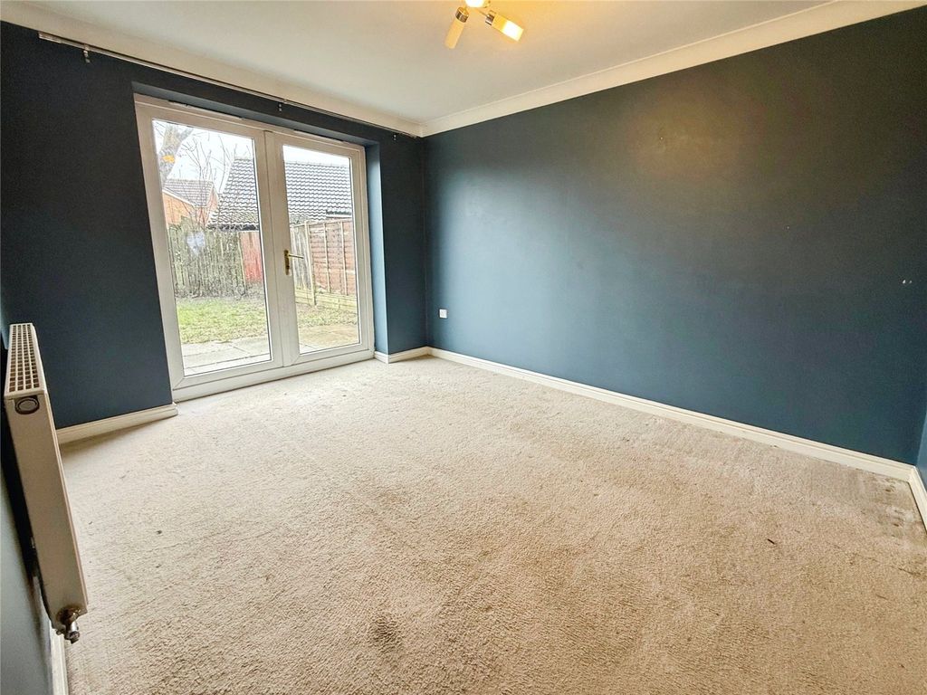 Property photo 3 of 16 Dining Room