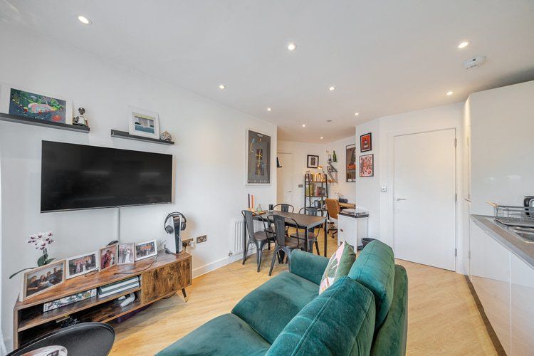 Property photo 1 of 17