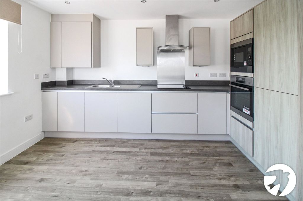 Property photo 3 of 7 Open Plan