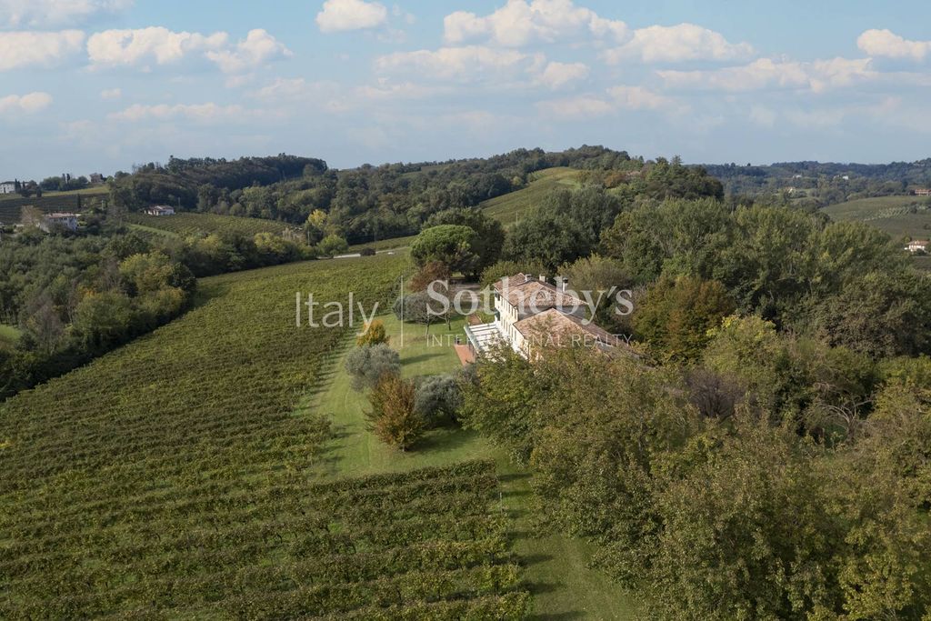 Property photo 3 of 29