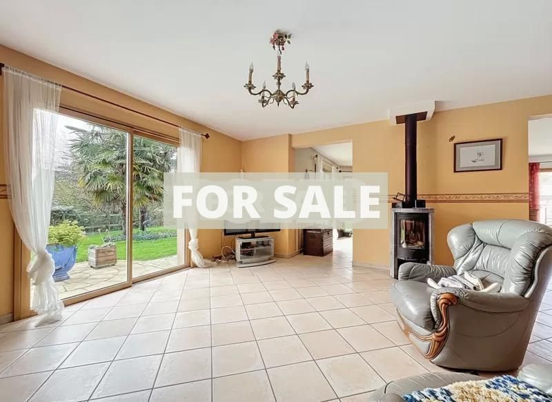 Property photo 3 of 11