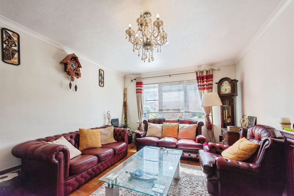 Property photo 3 of 17