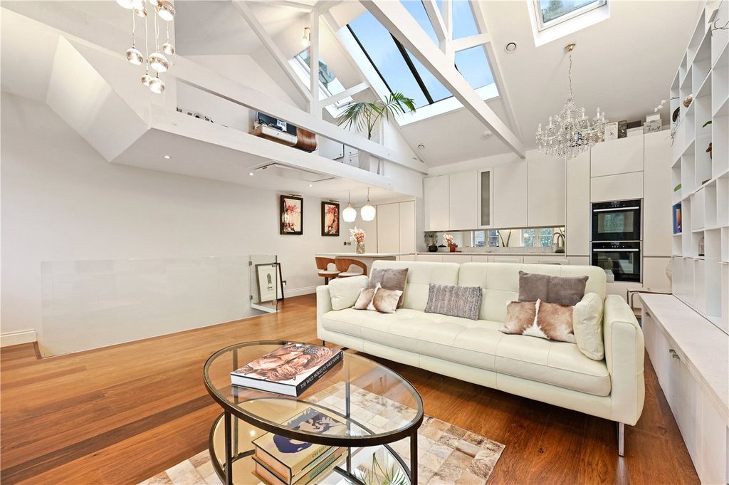 Property photo 2 of 9 Picture No. 16