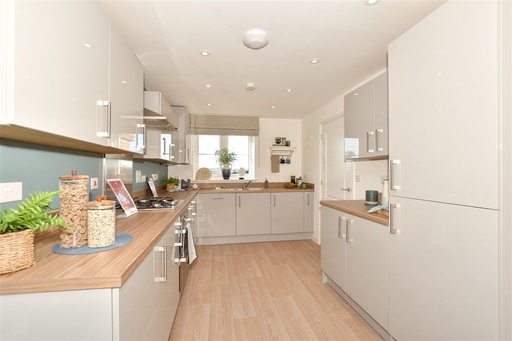 Property photo 3 of 14 Kitchen/Diner