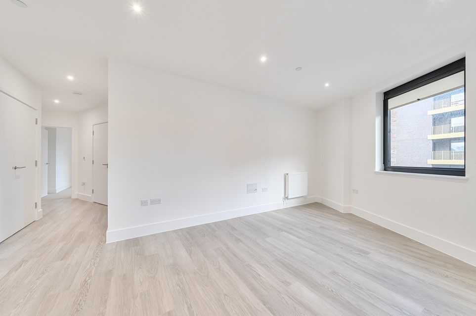 Property photo 3 of 14 11