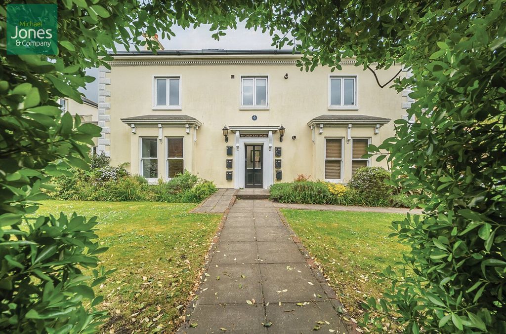 Property photo 1 of 9 External