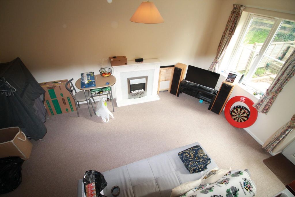 Property photo 2 of 11 Living Room.Jpg