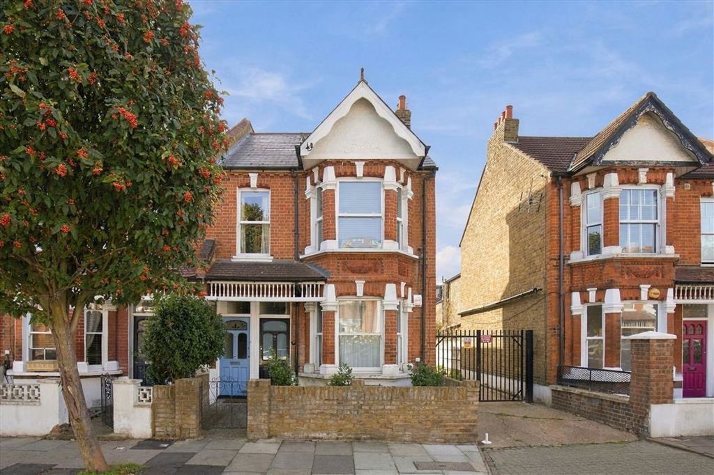 Property photo 1 of 6
