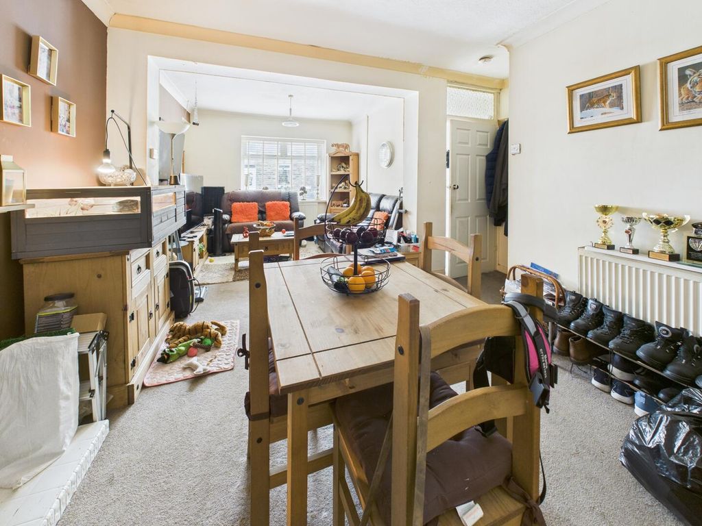 Property photo 2 of 10 Dining Room