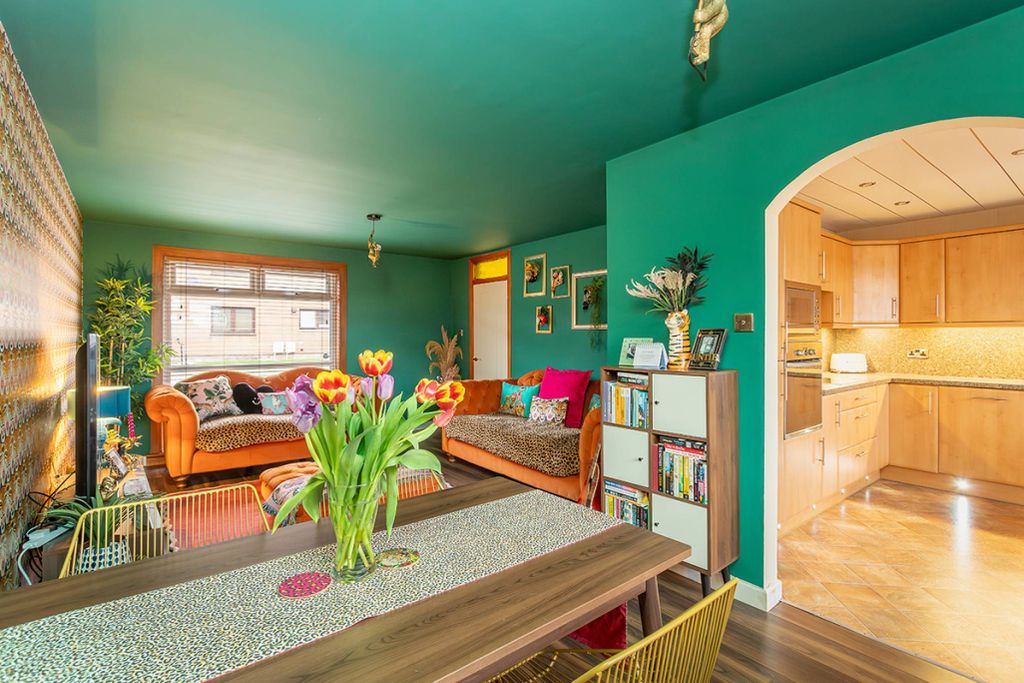 Property photo 2 of 19