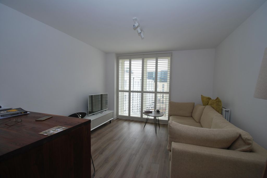 Property photo 2 of 6 Living Room
