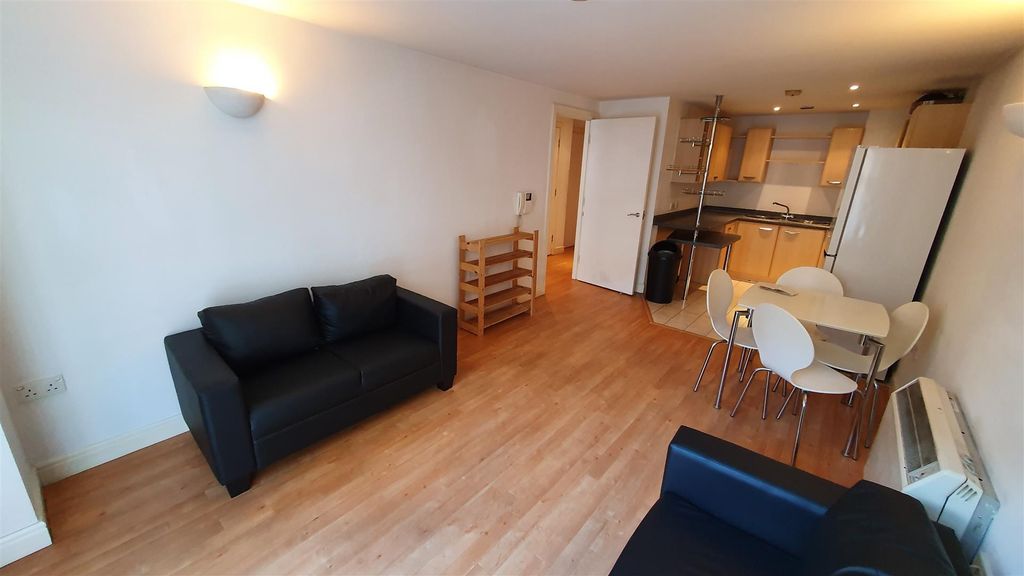 Property photo 3 of 21