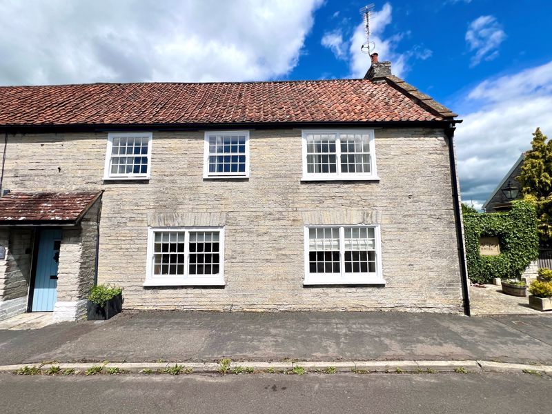 Property photo 1 of 17 Photo 16