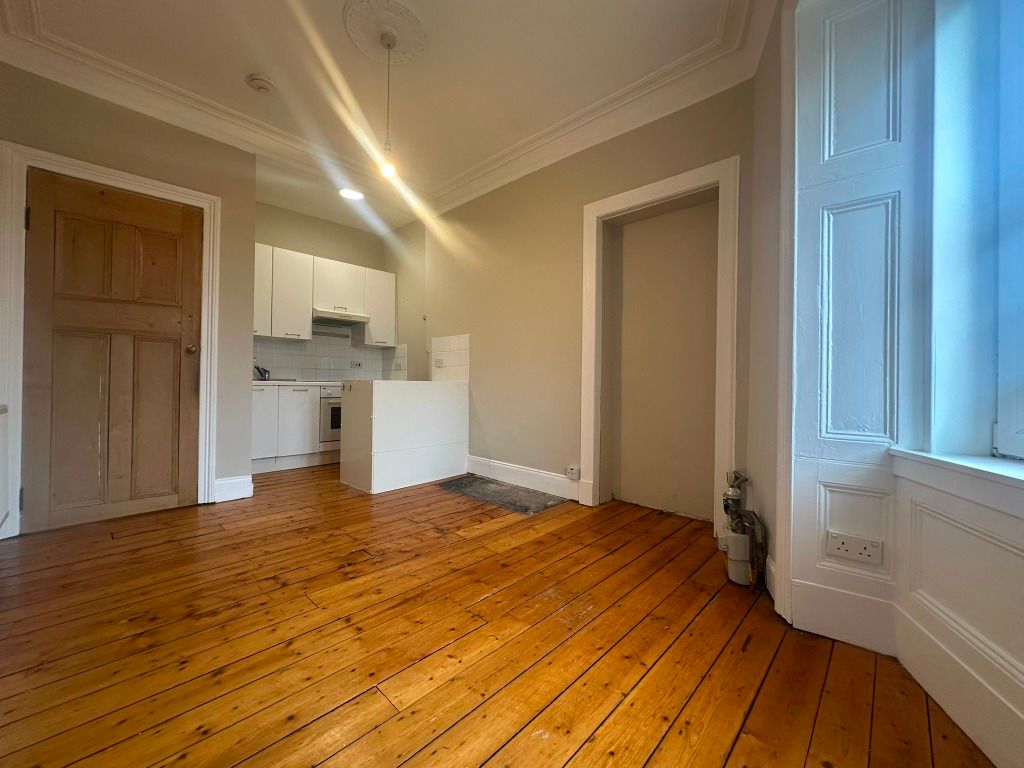 Property photo 3 of 10 Photo 3