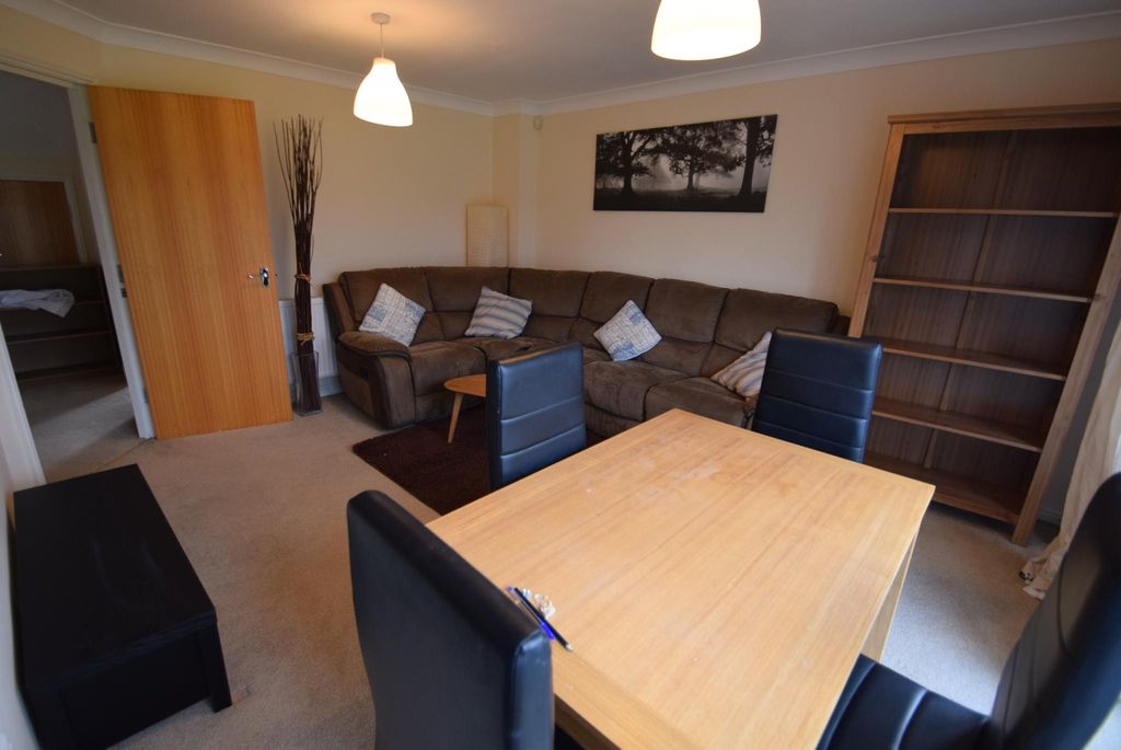 Property photo 3 of 14 Photograph 3