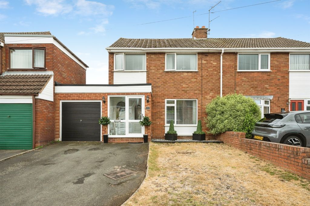 Property photo 1 of 16
