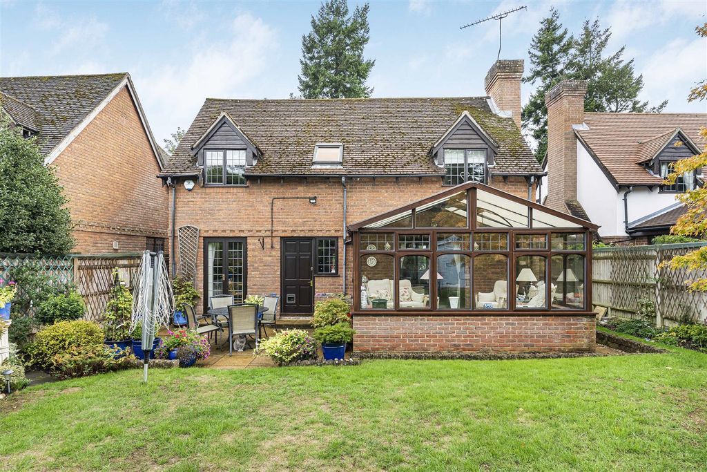 Property photo 3 of 34 35_63116.Jpg