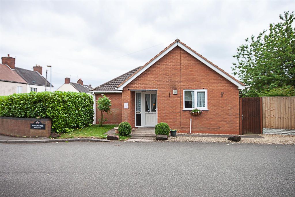Property photo 1 of 10
