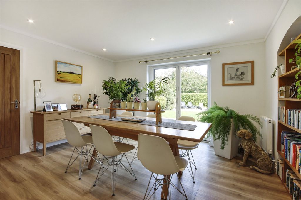 Property photo 2 of 18 Dining Room