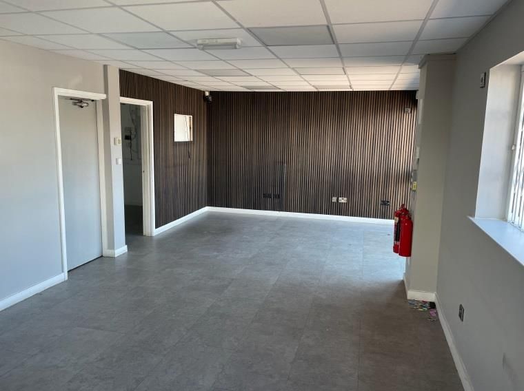 Property photo 2 of 3