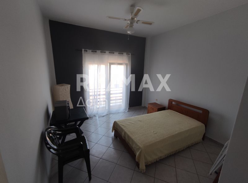 Property photo 3 of 37