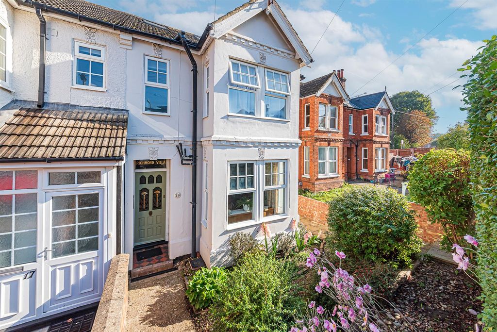 Property photo 1 of 13