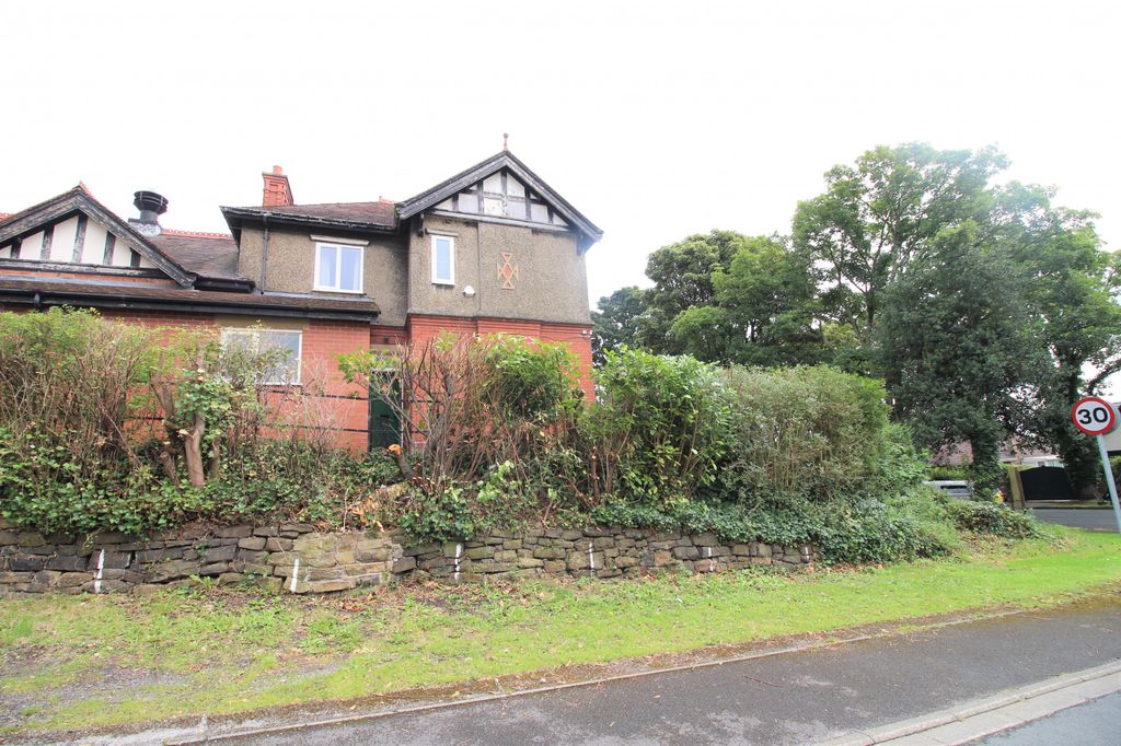 Property photo 1 of 11