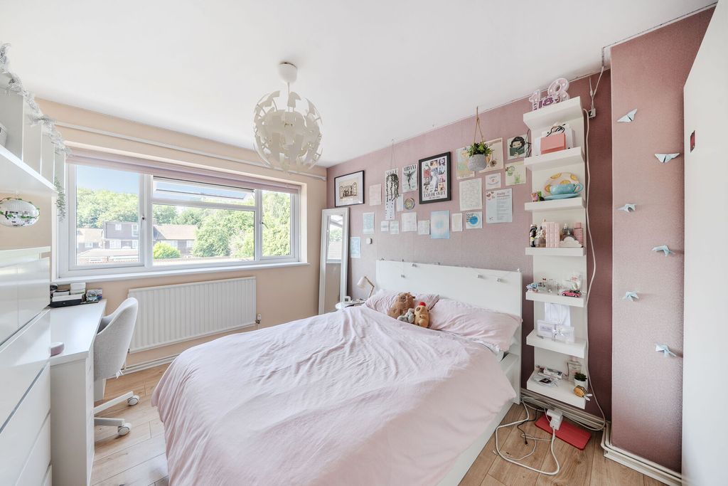 Additional image 10 of 4 bed semi-detached house for saleHoward Close, Watford WD24