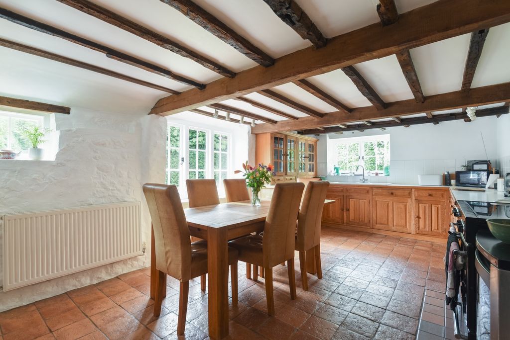 Property photo 2 of 28 6761910