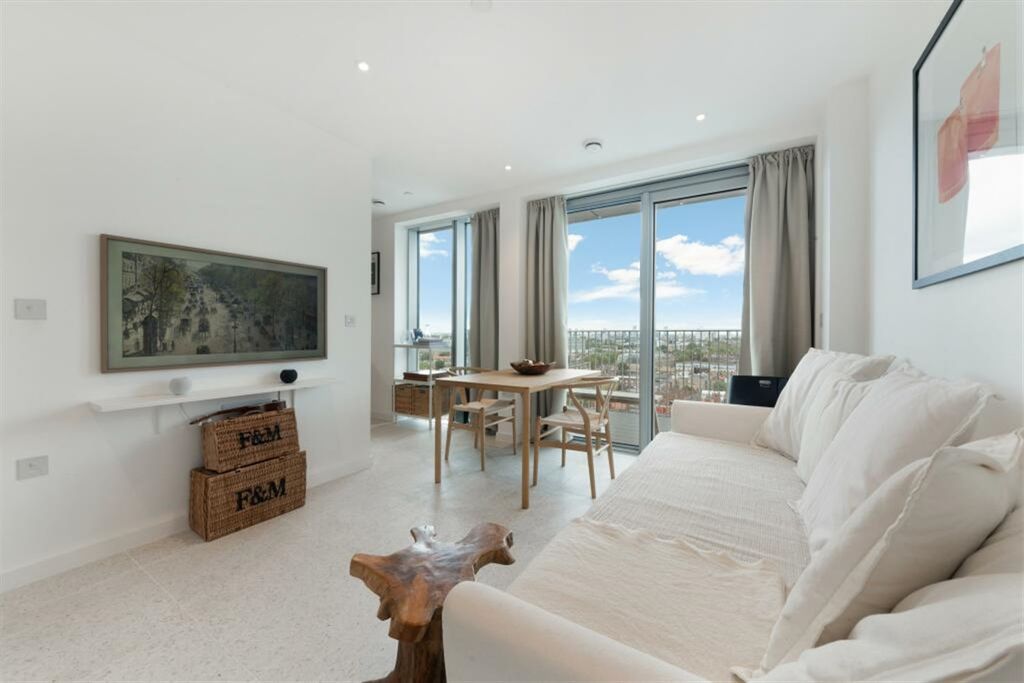 Property photo 1 of 15 (Main)